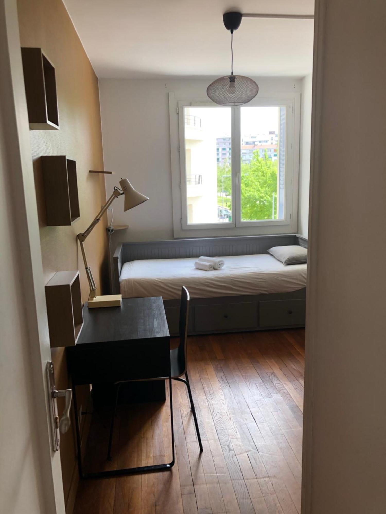 Chambre Meublee Cafe Boulevard Joseph Vallier Lejlighed Grenoble Eksteriør billede